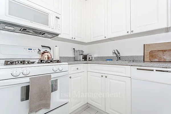 Rented by Lisa Management Inc | media 21