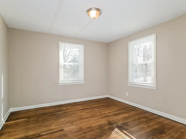 2214 Huntington Ave — Photo 4