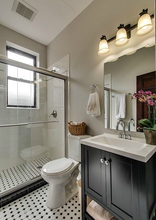 1st image of 1048 W Ardmore Ave #2