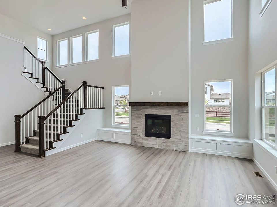 1st image of 2125 Bouquet Dr