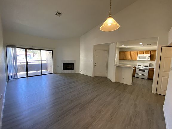 5th image of 5038 S Rainbow Blvd Unit 203