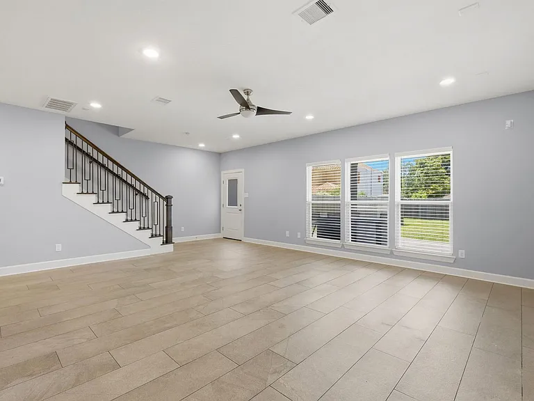 8419 Observatory St — Photo 10