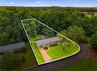 1416 Oakmont Cir, Centerville, TN 37033