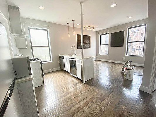 1st image of 90 Wadsworth Ave APT 5E