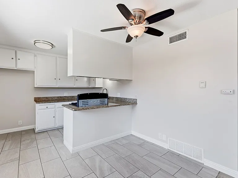 247 Avenida Rosa — Photo 5
