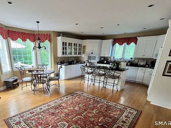 5th image of 5 Westmont Road