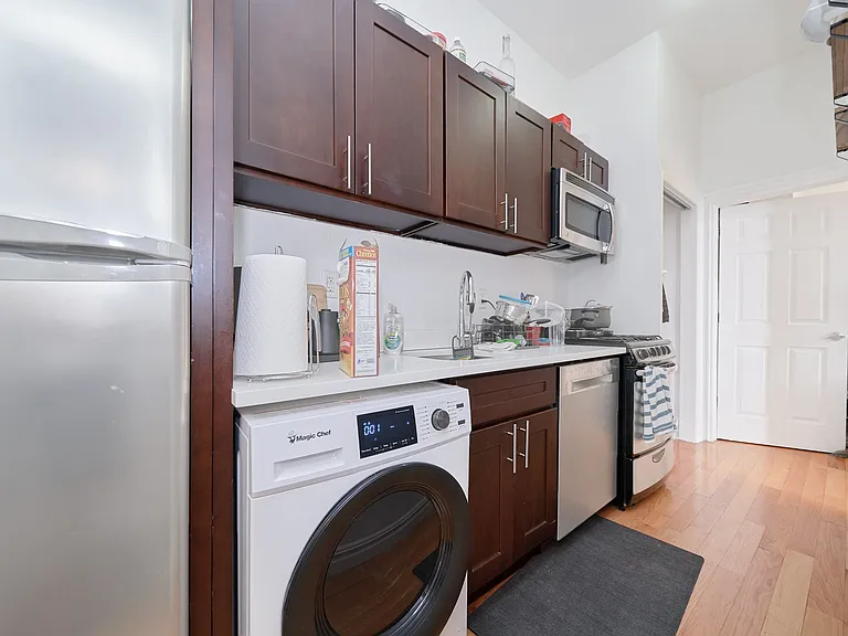 211 Avenue A #29 — Photo 6