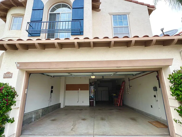 12214 Candy Rose Ct — Photo 36
