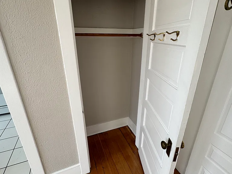 The Delmont — Photo 17