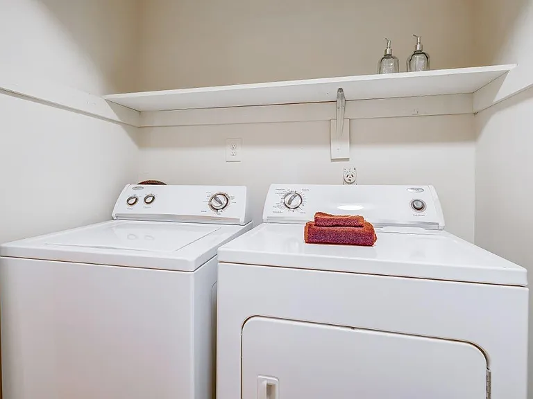 Gable Hill Apartment Homes — Photo 9