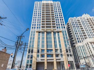 700 N Larrabee St APT 1303, Chicago, IL 60654