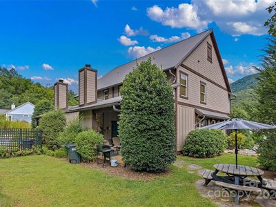 22 S Sundrops Trl, Cullowhee, NC, 28723