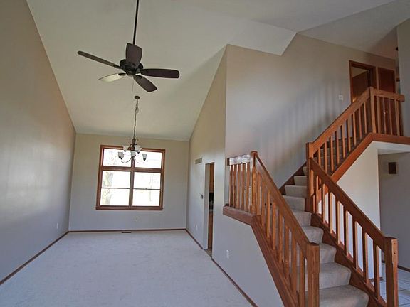 2nd image of 120 Marli Way