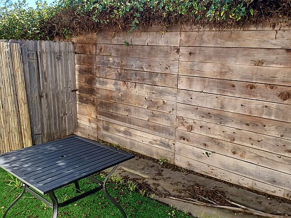 (Staged) Turf removed by prior tenant. Buy at home depot, etc