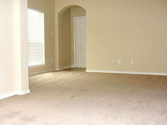 2nd image of 2511 Wood River Pkwy