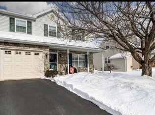 1018 Georgetown Dr, Reading, PA 19605