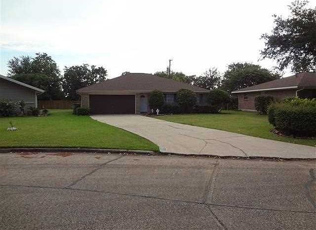 1st image of 2709 Delta Dr