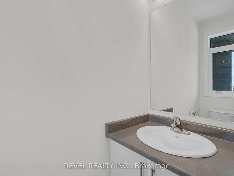 4 Rochester Dr — Photo 5