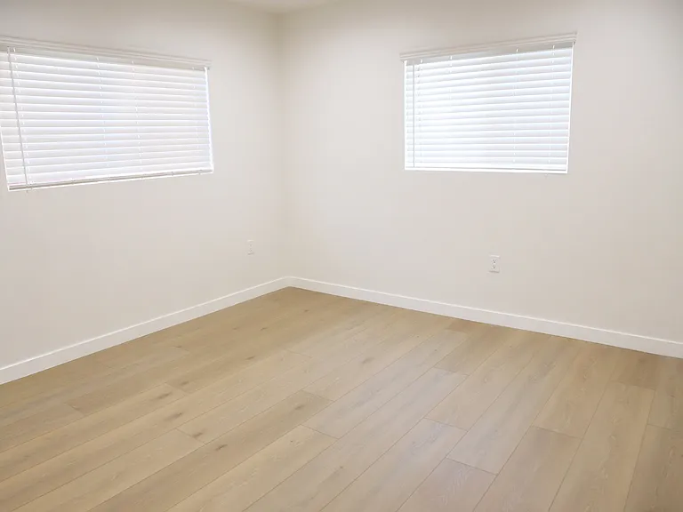 1839 Lowe St #1 — Photo 7