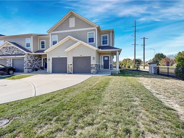 1095 N Findley St, Olathe, KS 66061