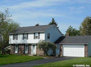 51 Misty Pine Rd, Fairport, NY 14450