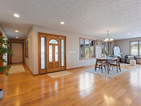 4th image of 5 Trix Lane