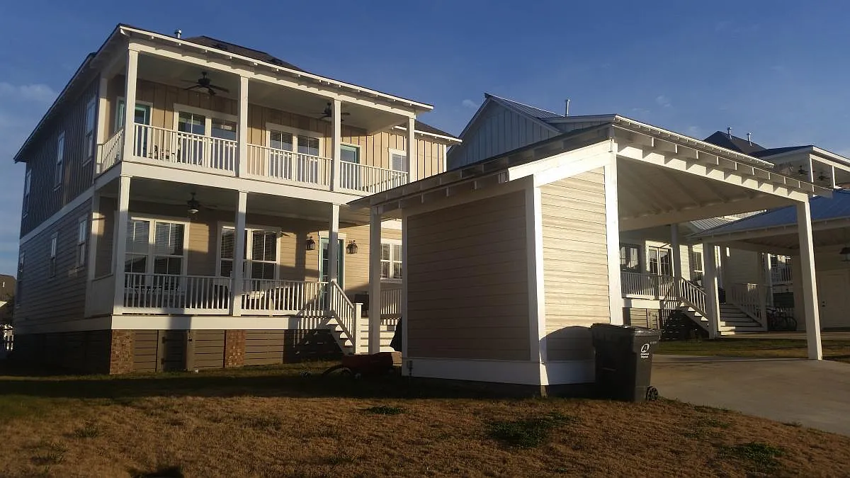 4 bed, 2818 sqft, $2,800 — Photo 2