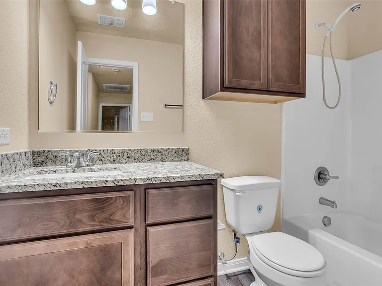 6407 Hercules Ave — Photo 15