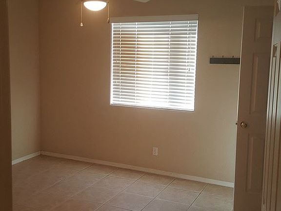 3rd image of 1090 Rolling Hills Dr Unit 102
