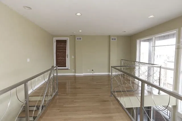 1150 N Hoyne Ave #3S — Photo 7