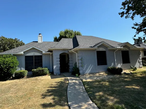 2413 University Dr, Rowlett, TX 75088