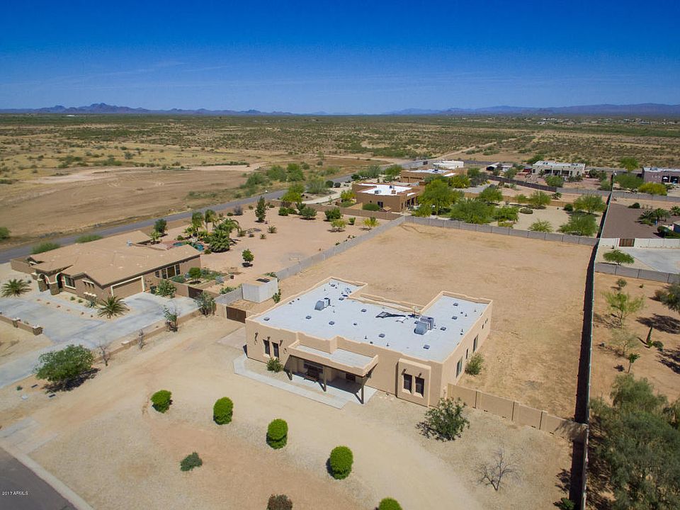 2nd image of 23036 W Sierra Ridge Way