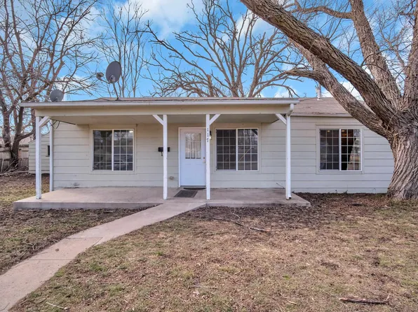 117 S Plum St, Newton, KS 67114