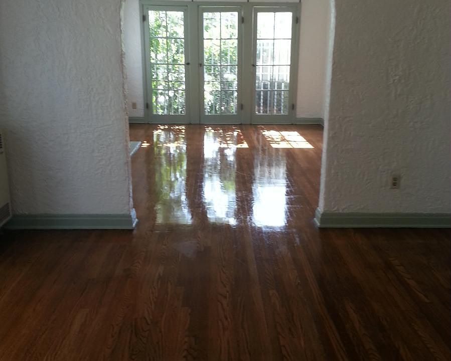1st image of 1278 N Kingsley Dr