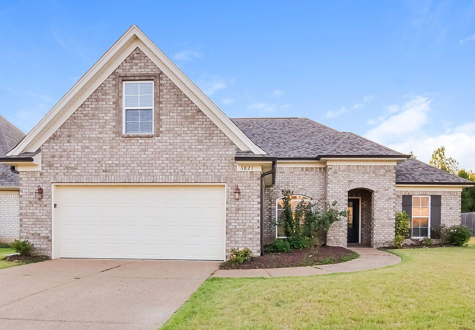 1st image of 3821 Dawnwood Cir W