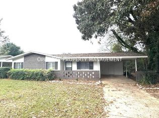 207 Plaza Dr, Daleville, AL 36322