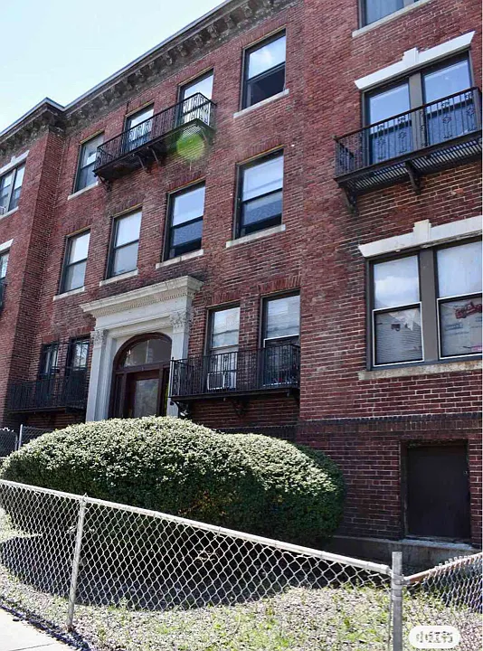 46 Park Vale Ave #1