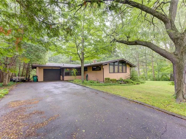 80 Chapel Hill Dr, Kitchener, ON N2R 1N2