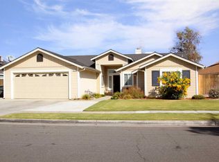 6440 E Inyo St, Fresno, CA 93727