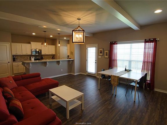 2nd image of 3533 Summerway Dr