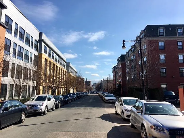 223 W 2nd St — Photo 5