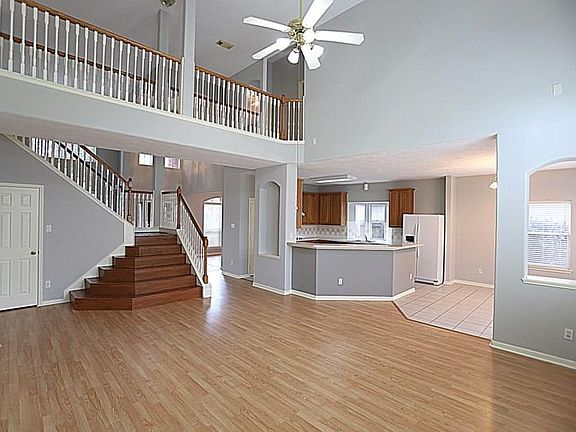 3rd image of 11304 Windy Creek Dr