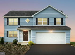 225 Farm House Ln, York, PA 17408