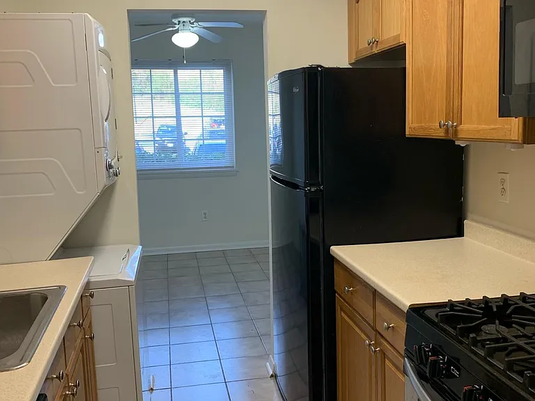 1531 Colonial Dr #104 — Photo 8