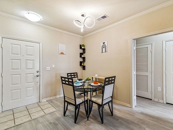 4th image of 4221 W Spruce St APT 1410