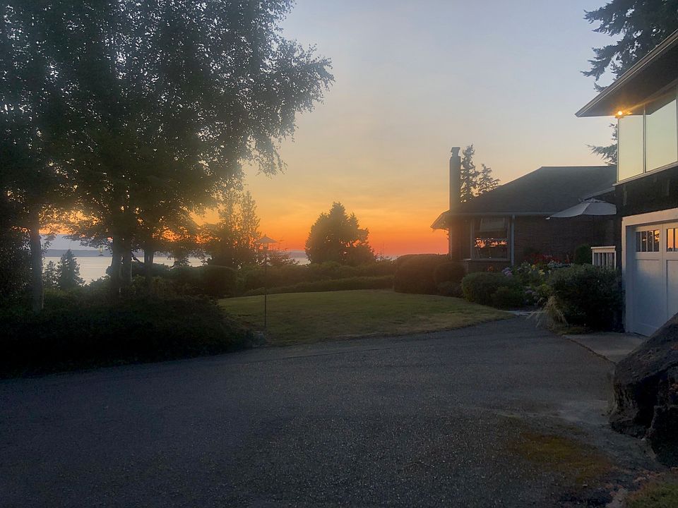 2nd image of 18631 Olympic View Dr