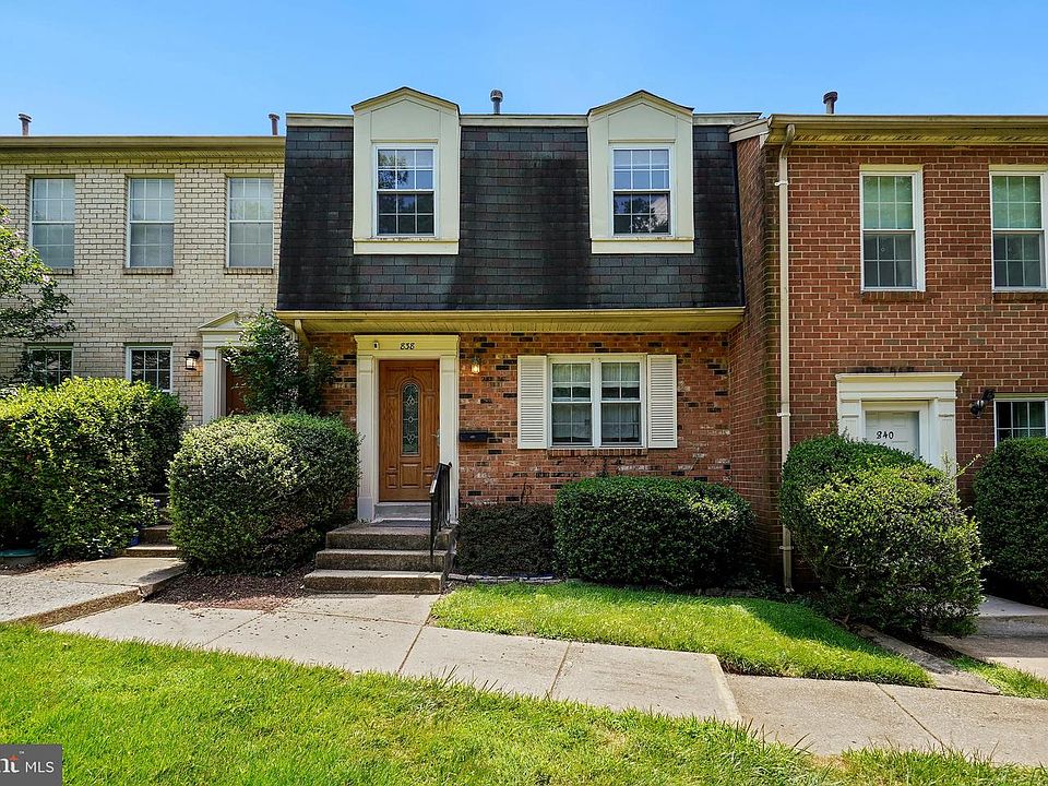 1st image of 838 College Pkwy #11