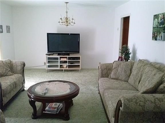 4th image of 1704 Murray Ave