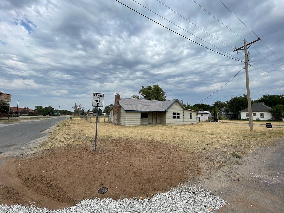 1531 Elm St, Waynoka, OK 73860 MLS 11206254 Zillow
