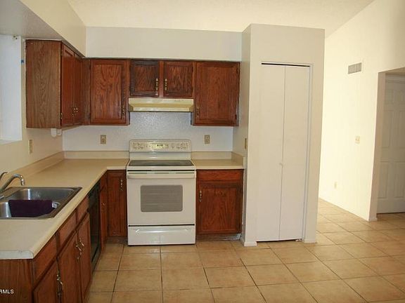 3rd image of 5135 E Evergreen St Unit 1191